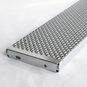 [2556-02] Lochblechstufe R13 rutschsicher